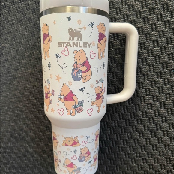 Stanley White Travel Mug with Winnie the Pooh 40 oz tumbler - Picture 1 of 4